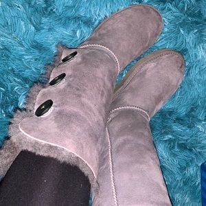 Ugg Bailey button boots